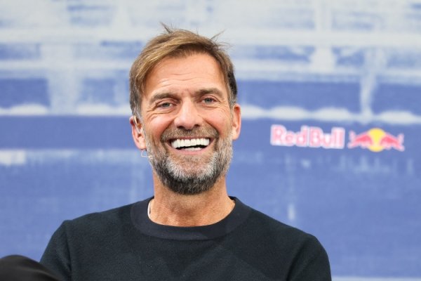 Phóng viên: Klopp rất nóng lòn