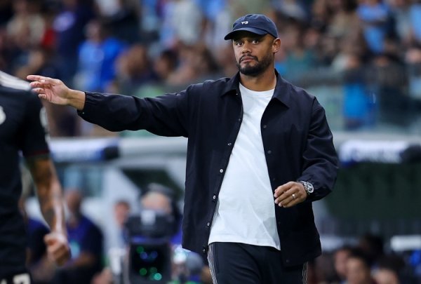 Đội có hiệu số bàn thắng bại c