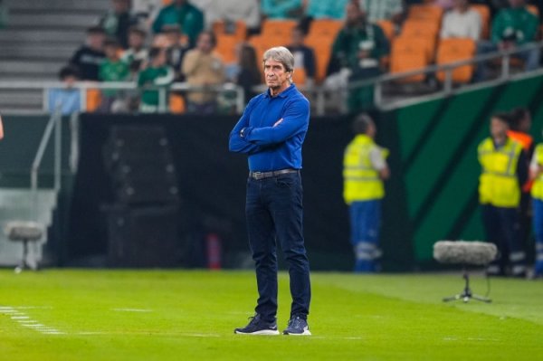 PV: Pellegrini và Isco đều sẽ 